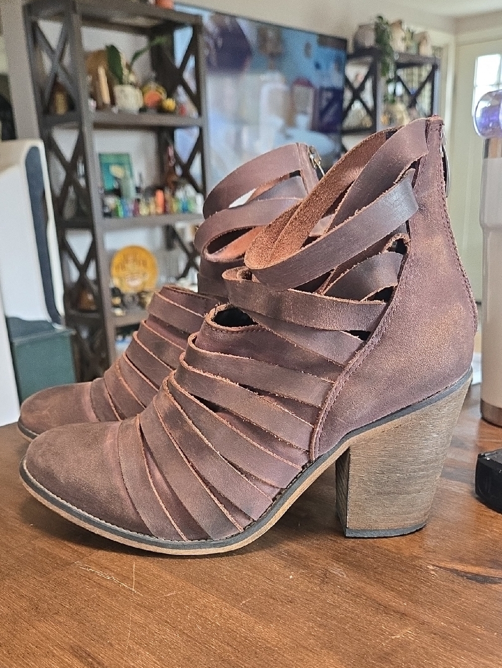 Free People Leather Strappy Booties Size 40 Dark Brown Learher With Stacked Heel - Picture 6 of 10